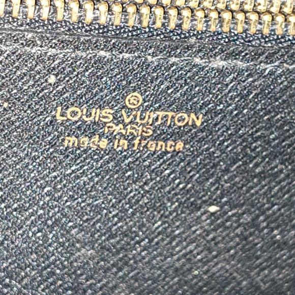LV Wallet - Picture 4 of 14